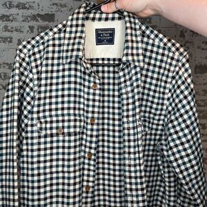 Abercrombie & Fitch | women buffalo plaid button down shirt